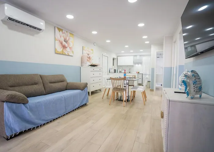 Sunny アパートホテル アデヘ